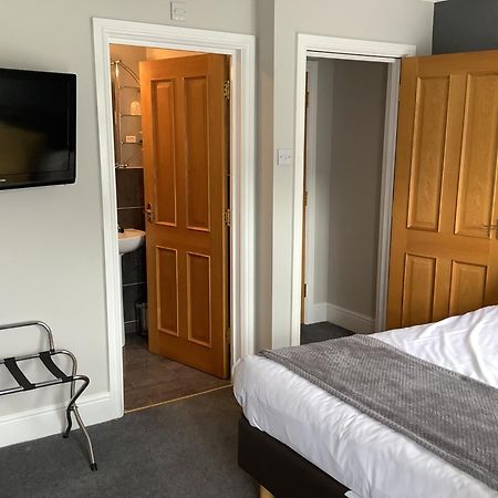 Jeffersons Hotel & Serviced Apartments (Adults Only) Barrow-in-Furness Pokój zdjęcie